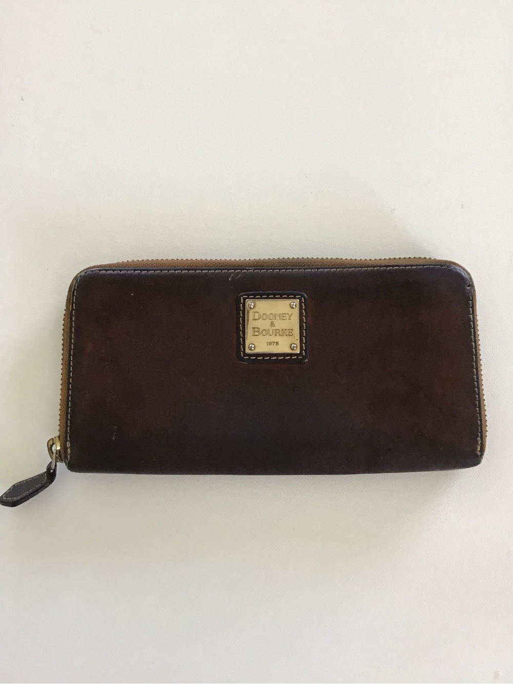 Vintage Dooney & Bourke Florentine Leather Zip Around Wallet Brown